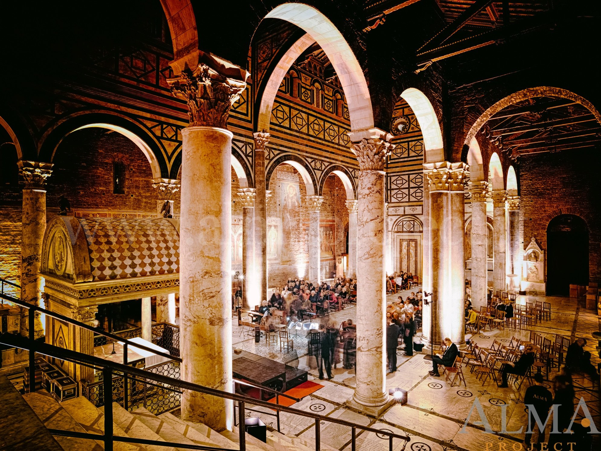 2BALMAPROJECT40BasilicadiSanMiniatoalMonte-AmberLedLighting-WeddingArtStory011.jpg