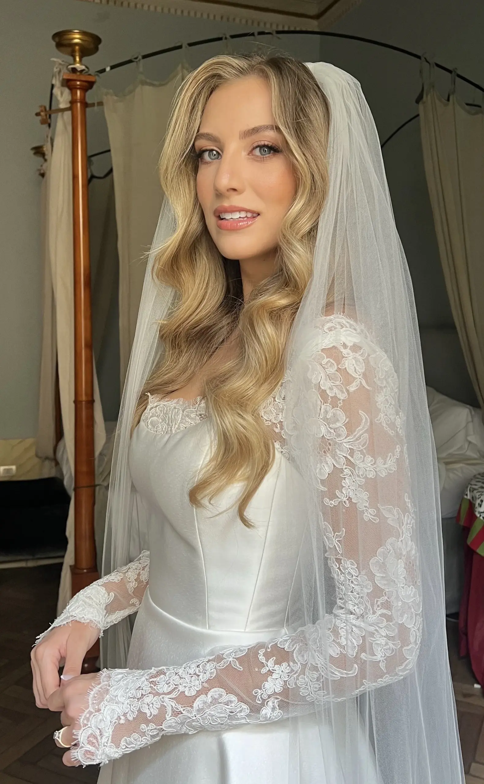 Bridalmakeup26hair.webp