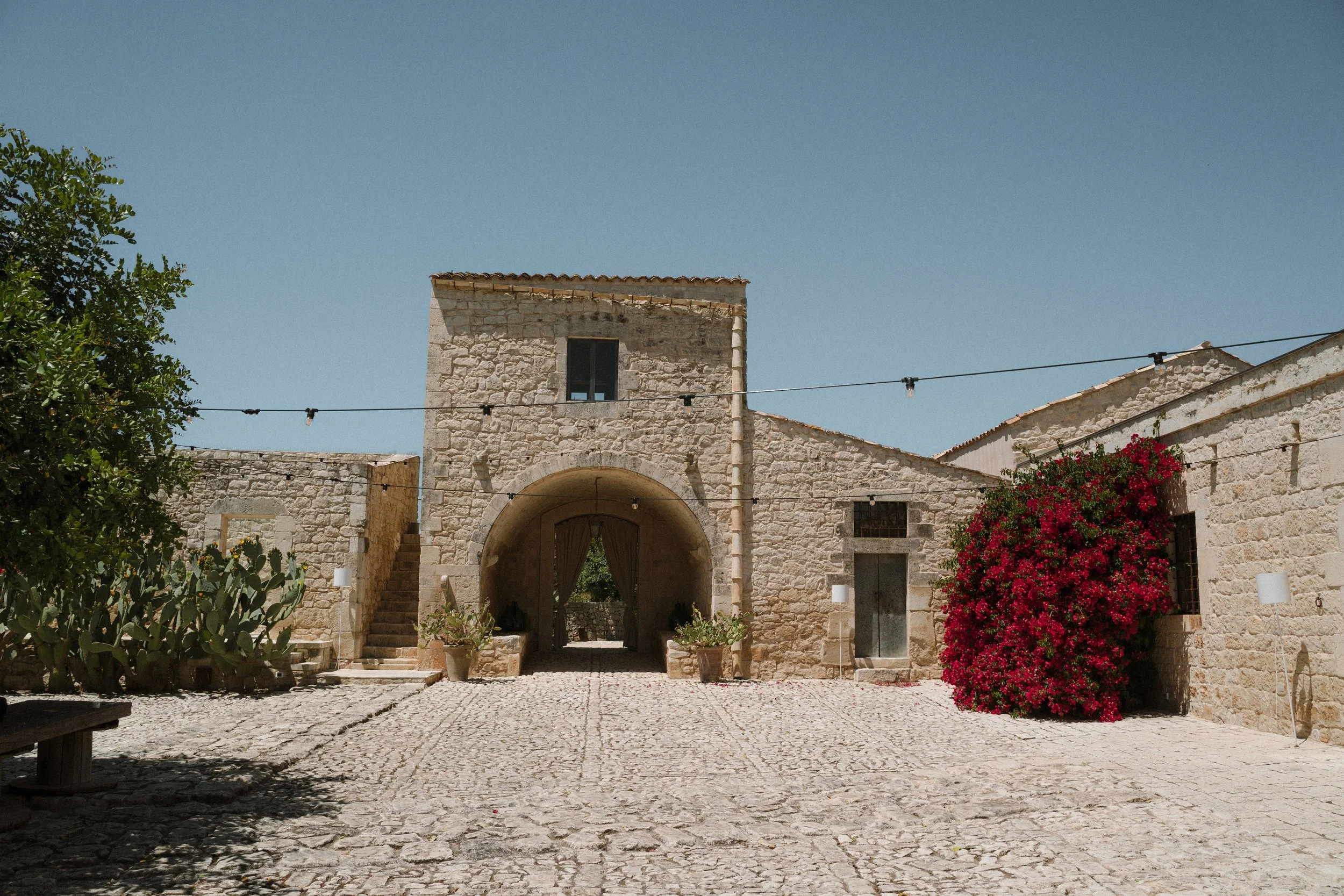LaChiusaCountryHouseNoto281829.webp
