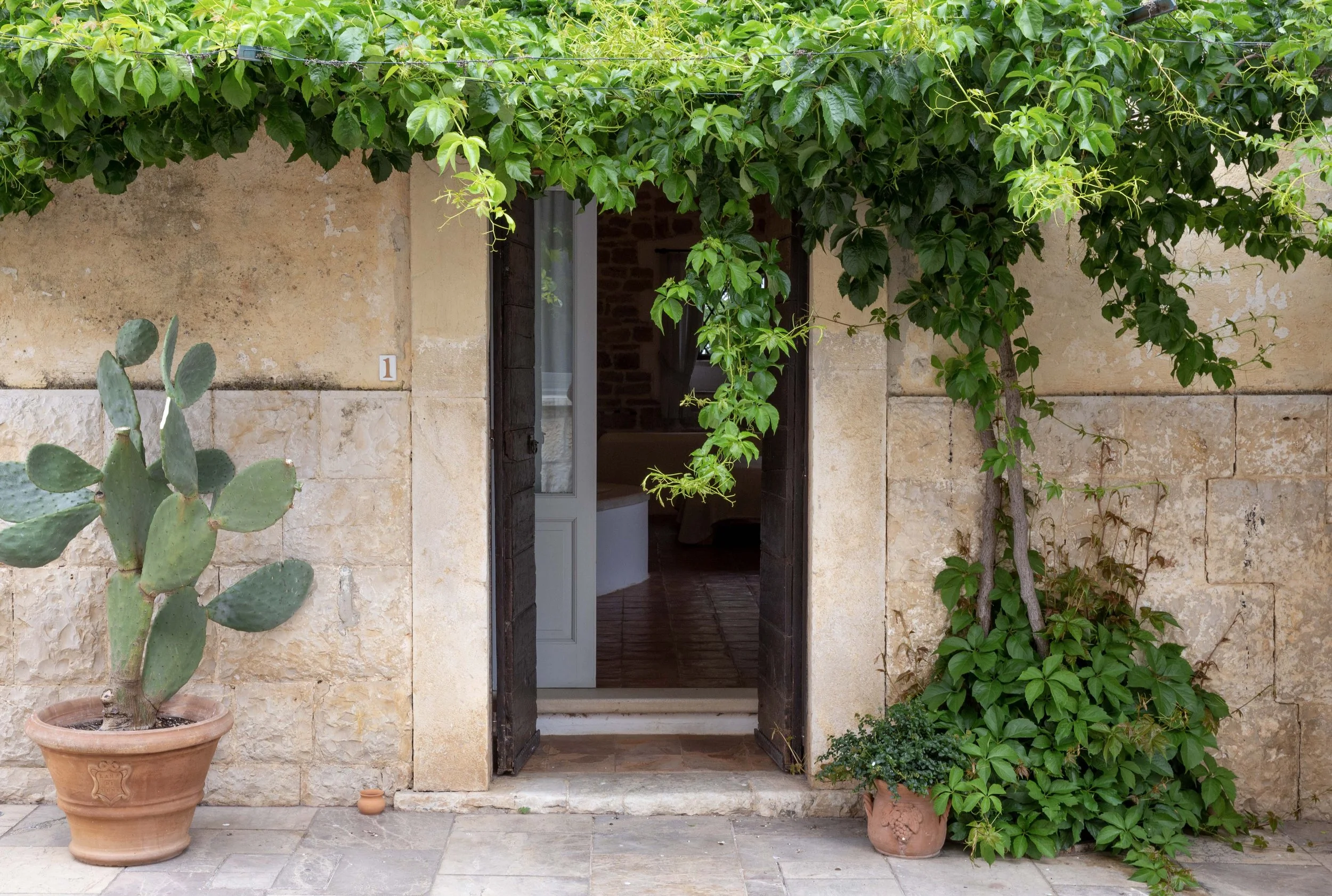 LamadiLuna7CHistoricMasseriaWeddingVenueinPuglia-6.webp